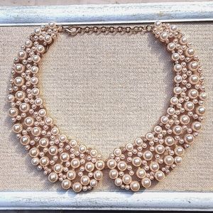 Beautiful cream pearl and gold collar necklace